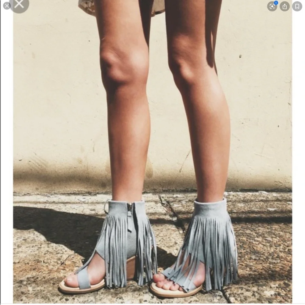 Koolaburra Piaz II Fringe Leather Open Toe Sandals Heron Gray Shoes Women’s Sz 7 - Picture 1 of 10